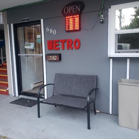 Metro Inn Victoria Ngoại thất bức ảnh
